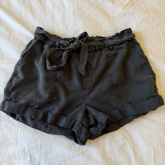 aerie Pants - Aerie Black Paperbag Waist Tie Shorts Size M